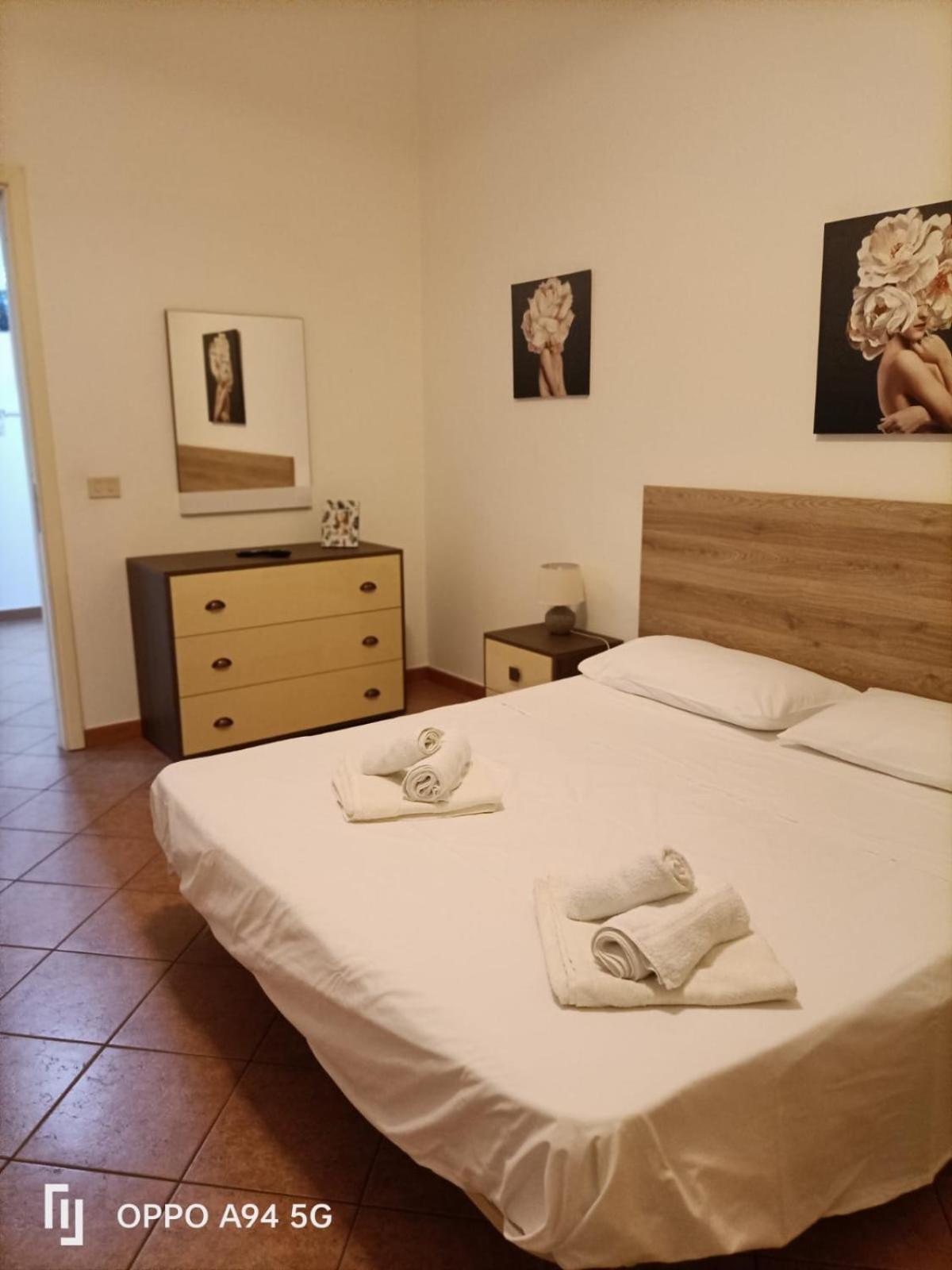 Casa Vita In Centro Balestrate Exteriér fotografie