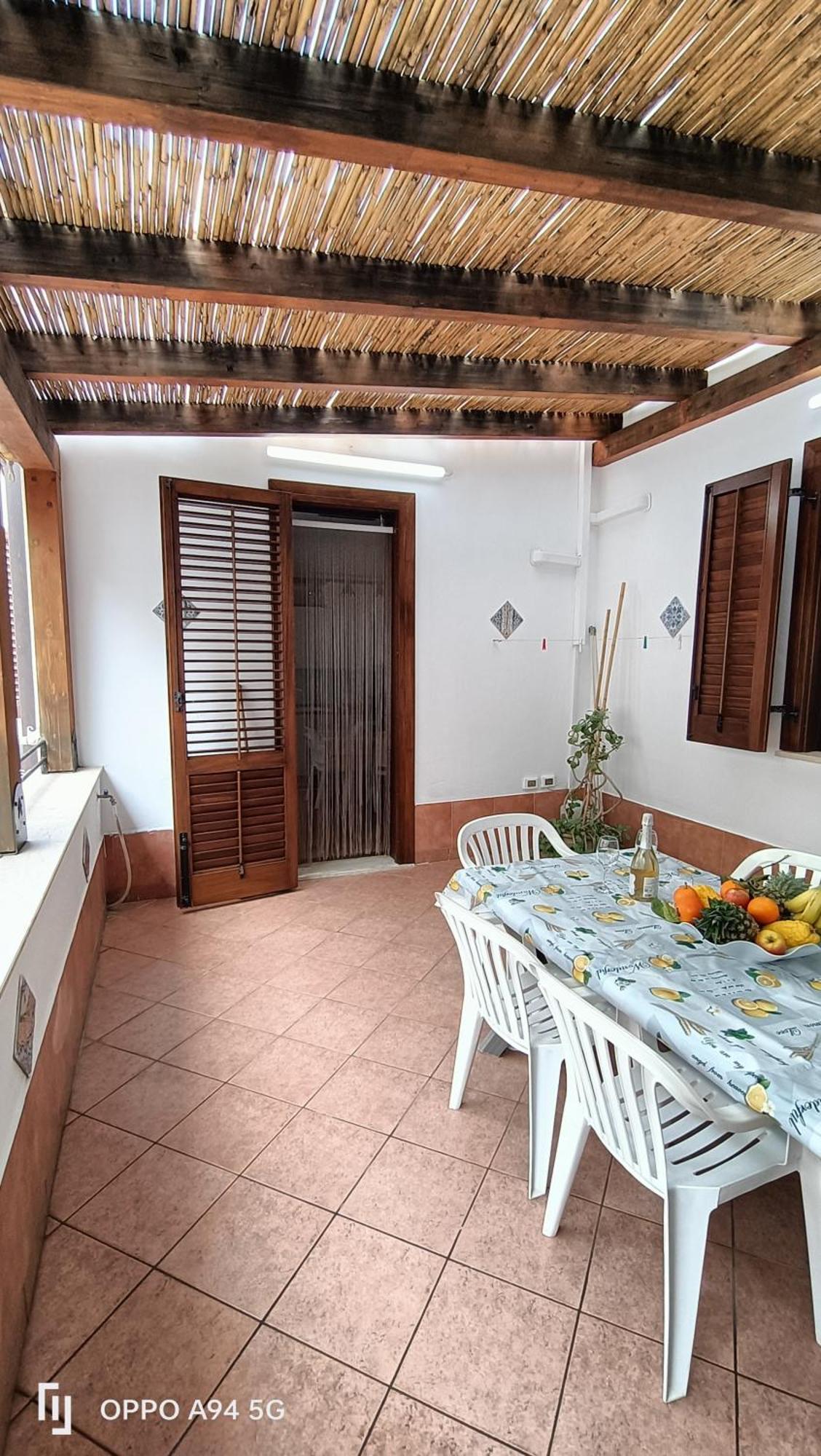 Casa Vita In Centro Balestrate Exteriér fotografie